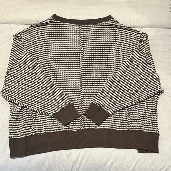 American Eagle Outfitters Brown and White Striped Crewneck Sweater - Picture 4 of 4